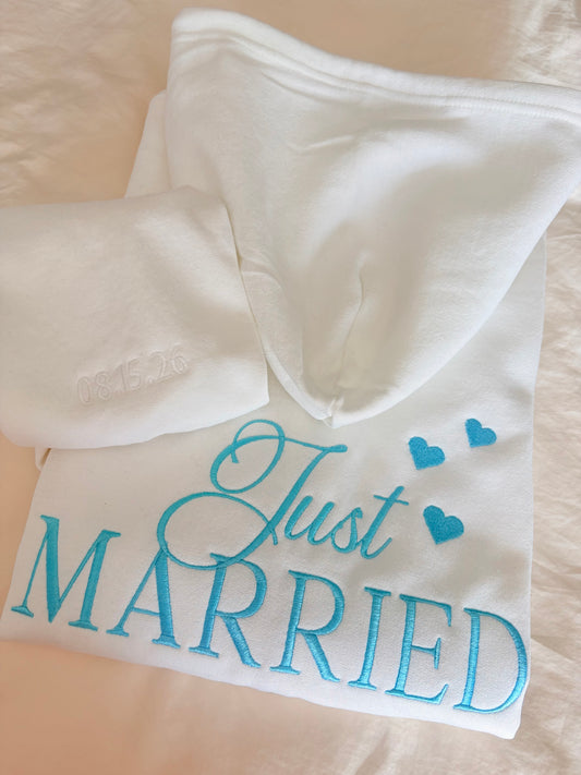 Just Married Embroidery in blue