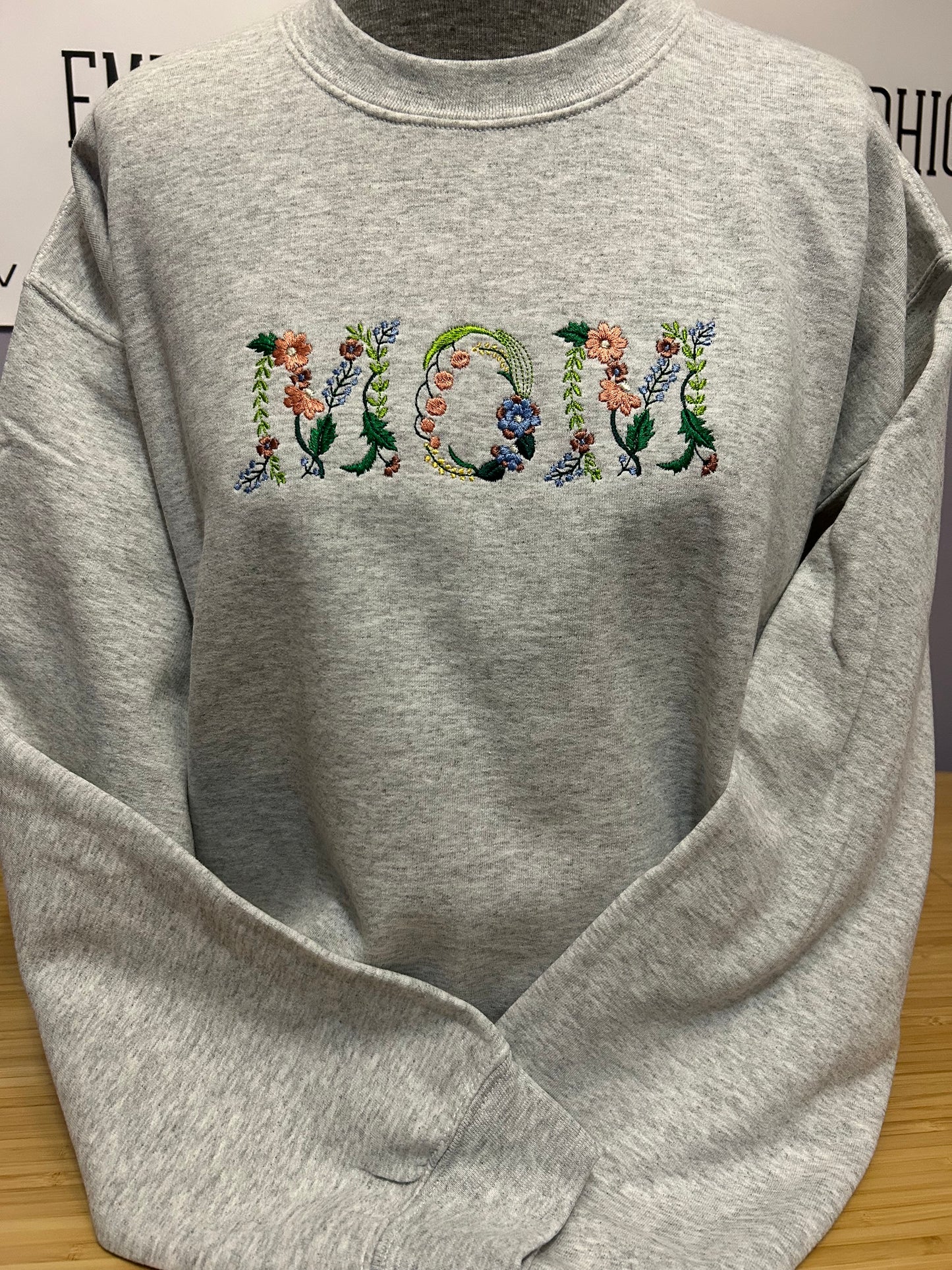 Embroidery MOM floral